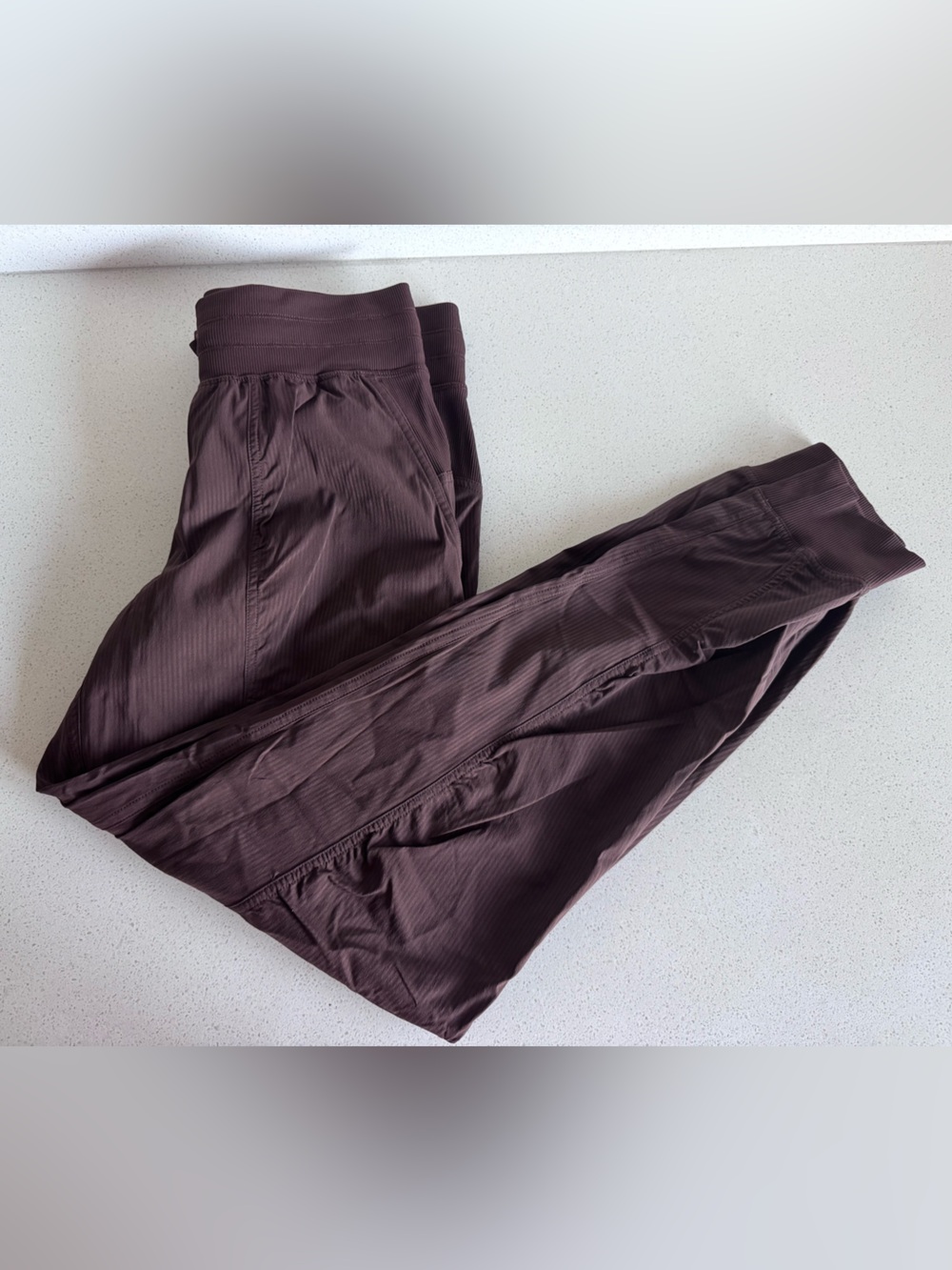 Lululemon Dance Studio Mid Rise Jogger - sz 6 full length